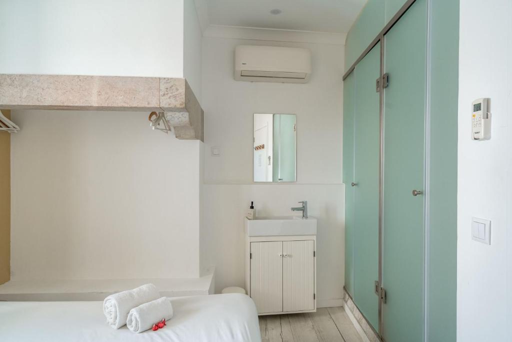 Cozy Avenida Guesthouse by Lisbeyond photo 3