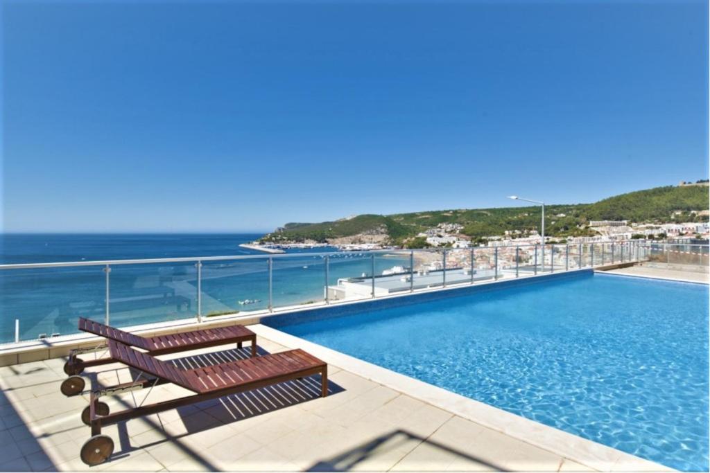 Sesimbra Sunshine Cliffs photo 2
