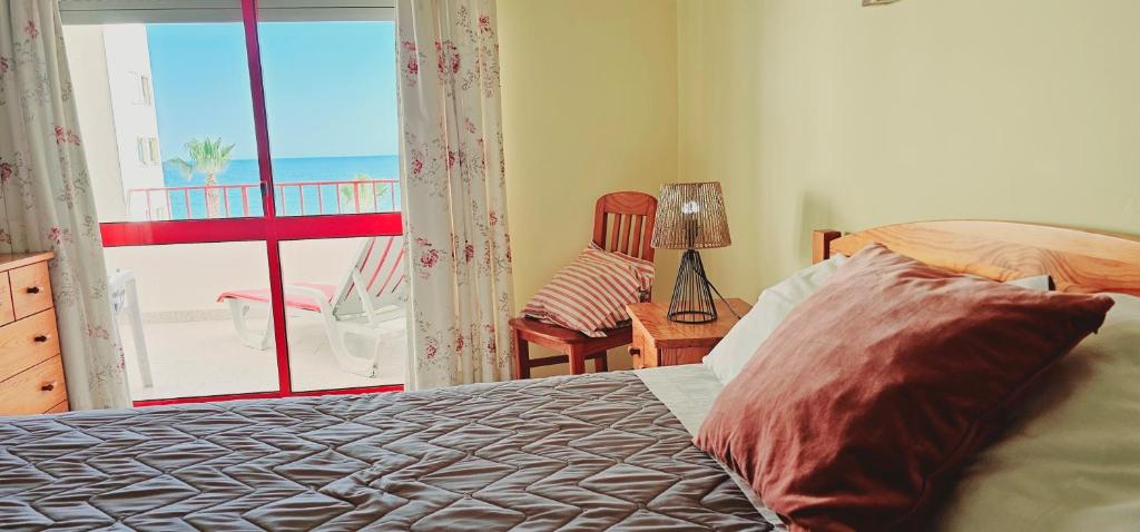 Seaside Serenity: 1BR with Breathtaking Ocean View photo 2