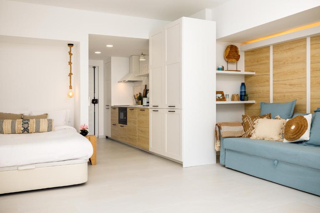 Sesimbra Beach Apartment - Direct Beach Access photo 3