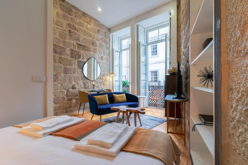 Stylish loft with balcony and Douro River view photo 2