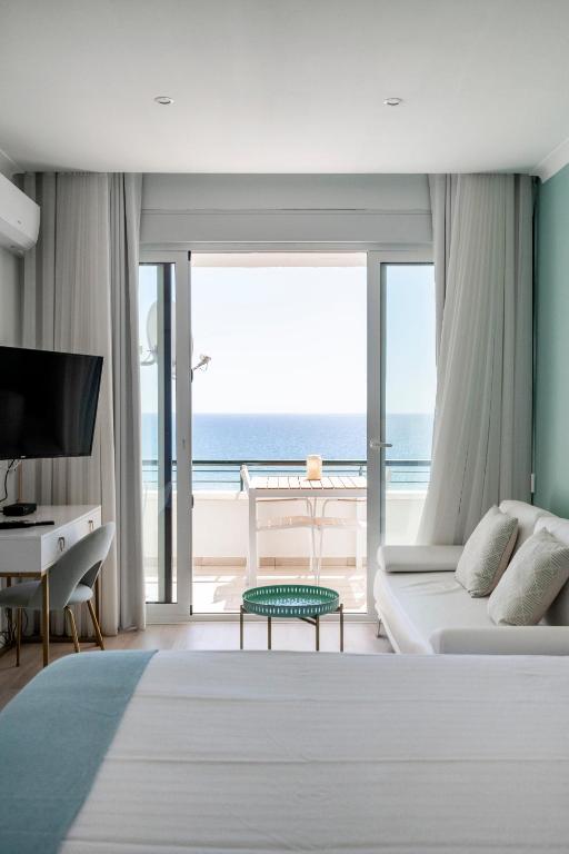 Sea Lovers - Sea front - studio apartment photo 2