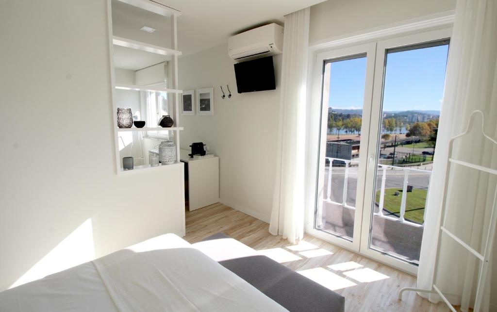 JR Studios & Suites I Rius I photo 2