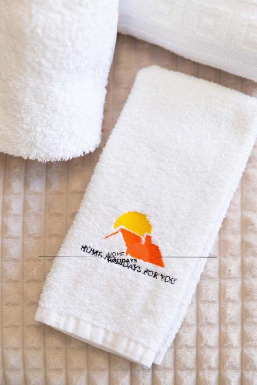 #114 T2 Foxy H by Home Holidays photo 3