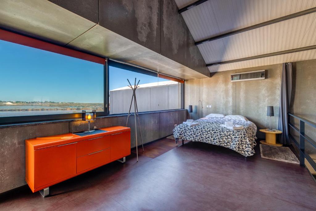 The Loft - a birdwatchers paradise photo 2