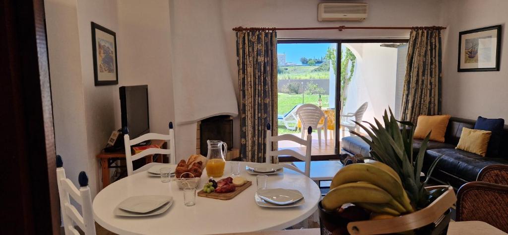 Sao Rafael Village 2 Bedroom with a Pool — photo 1