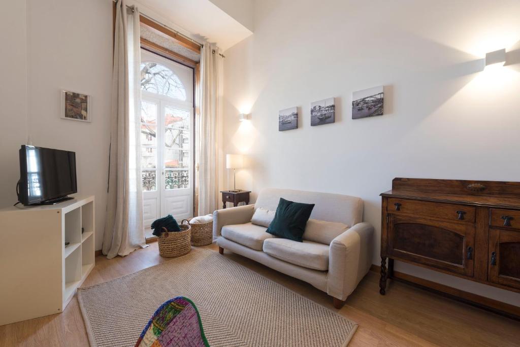LovelyStay - The Porto Getaway Duplex - Free Parking — photo 1