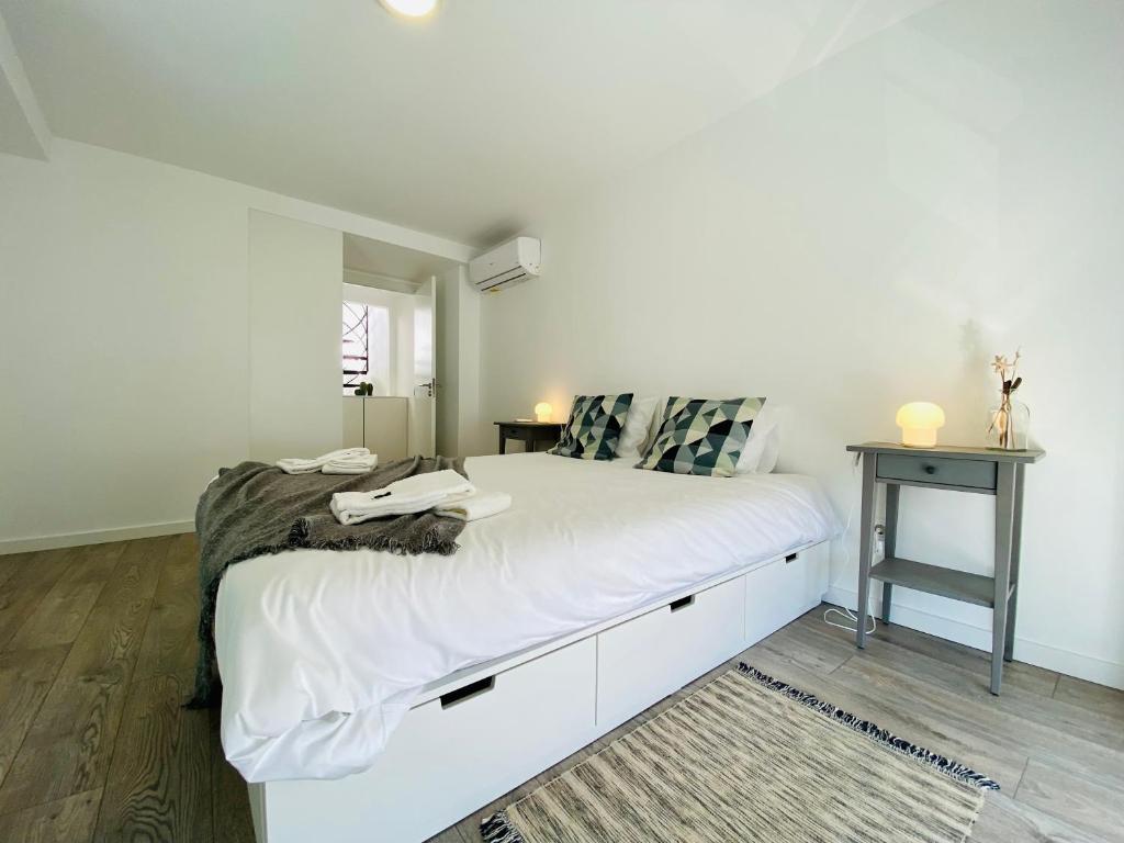 Tia Anica House I - apartment with terrace in central Fuseta beach village photo 2