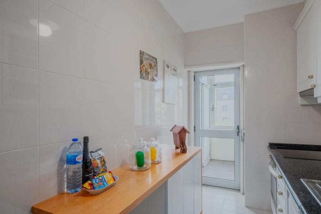 Sunny and Spacious House photo 3
