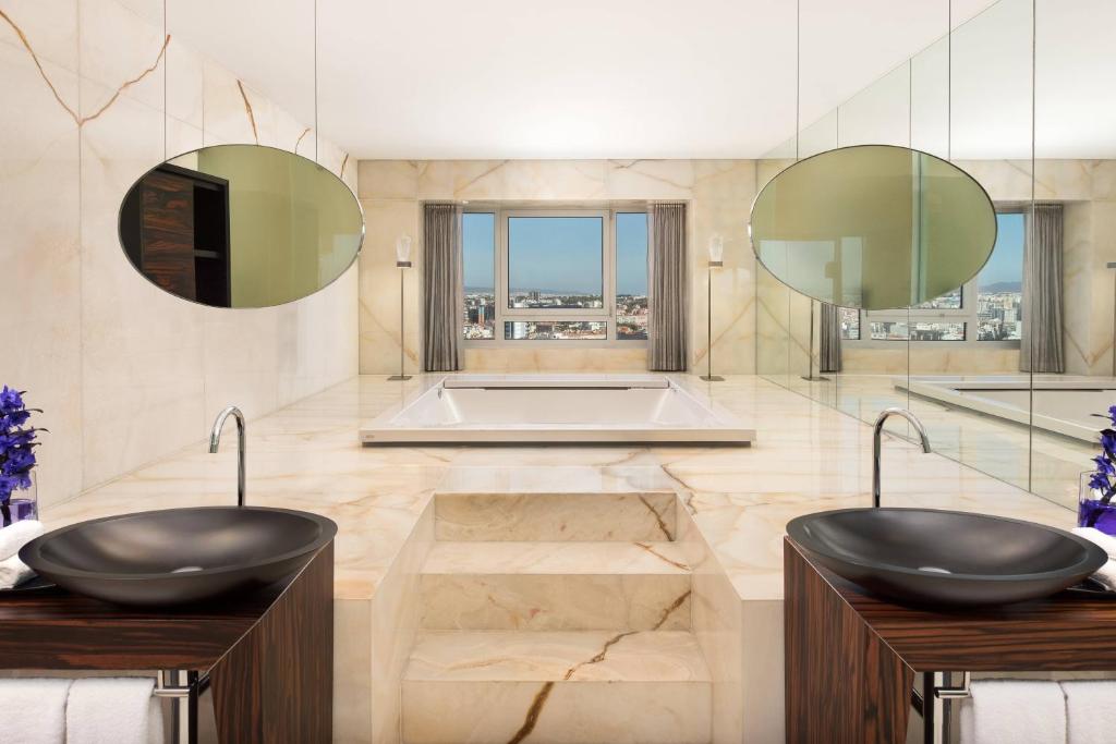 Sheraton Lisboa Hotel & Spa photo 3