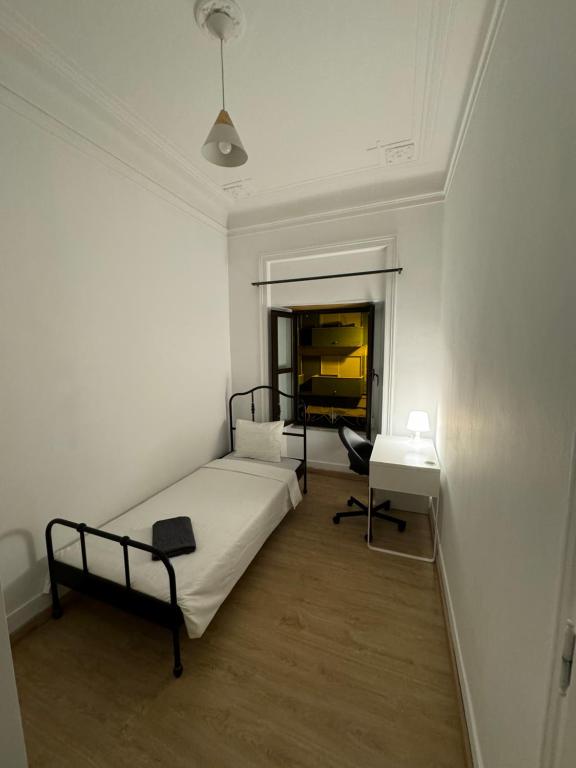 Lisbon metro arroios 22 photo 2