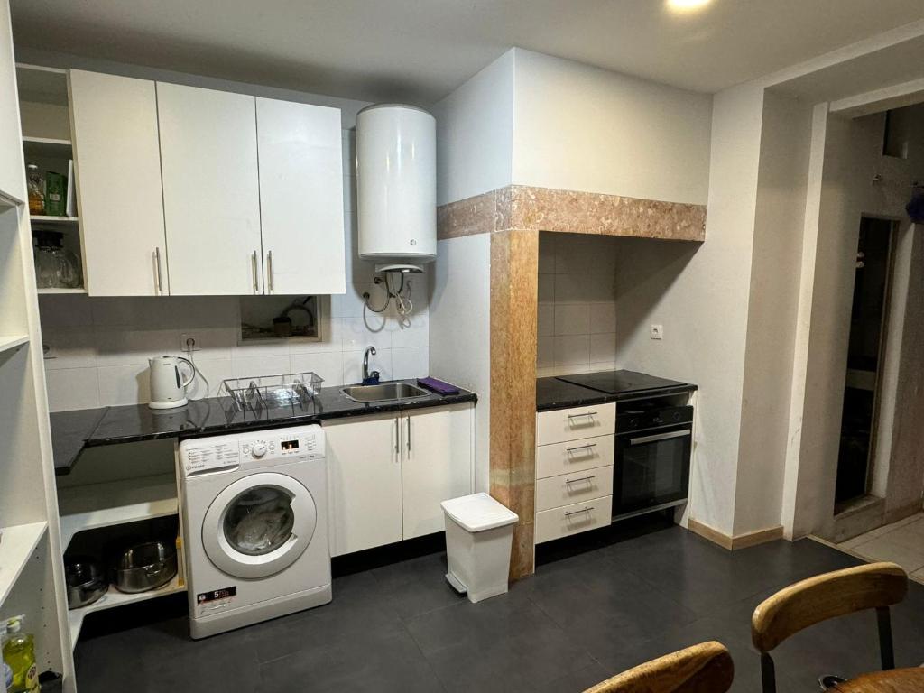 Lisbon metro arroios 22 photo 3