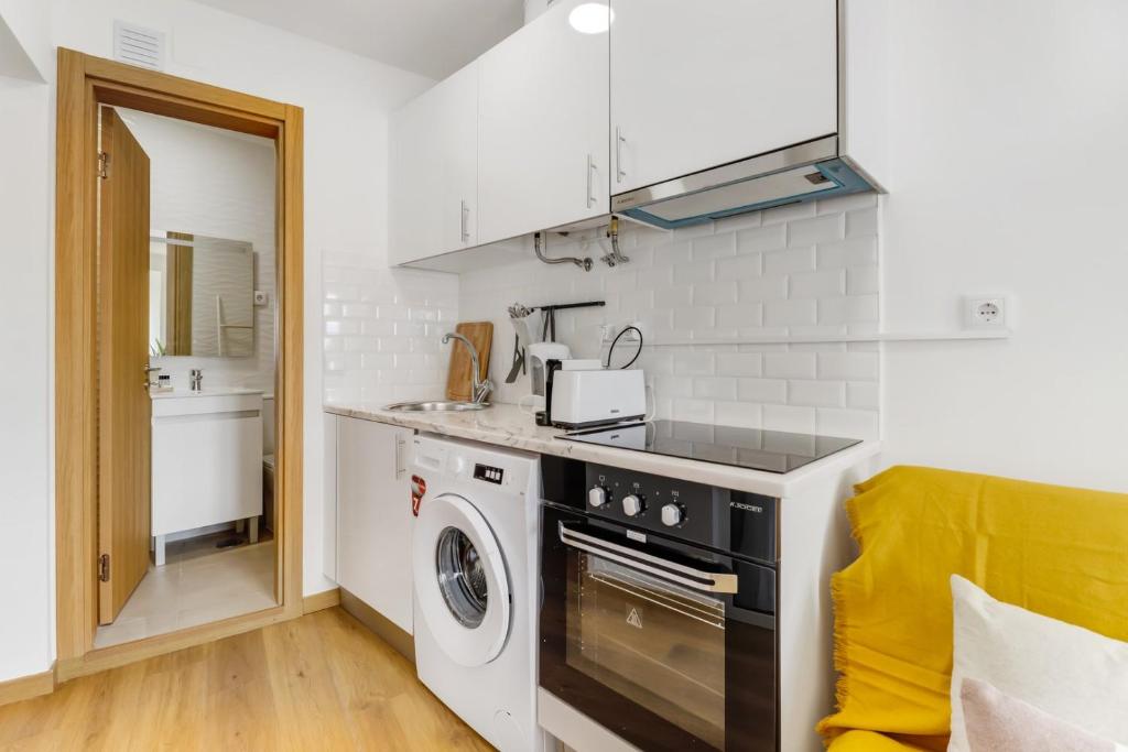 1BR cosy heart of Santos w AC | By Airnest photo 3