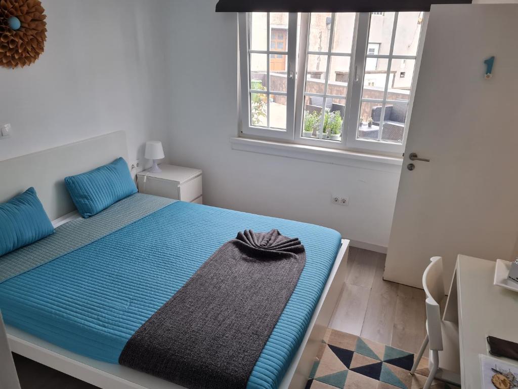 Joe & Vera's Vintage photo 2