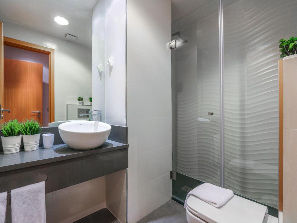 Luxury 1 Bedroom Apartment photo 3