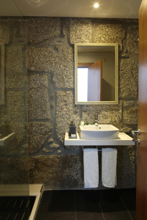Solar Egas Moniz-Charming House & Local Experiences photo 3