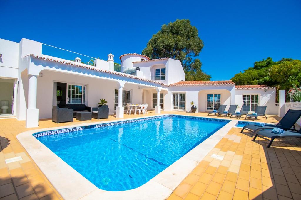 The Gaff - Great 5-Bedroom Villa photo 3