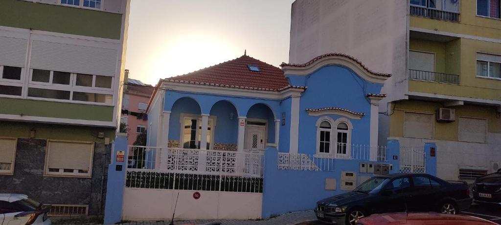 Blue House Amadora City — photo 1