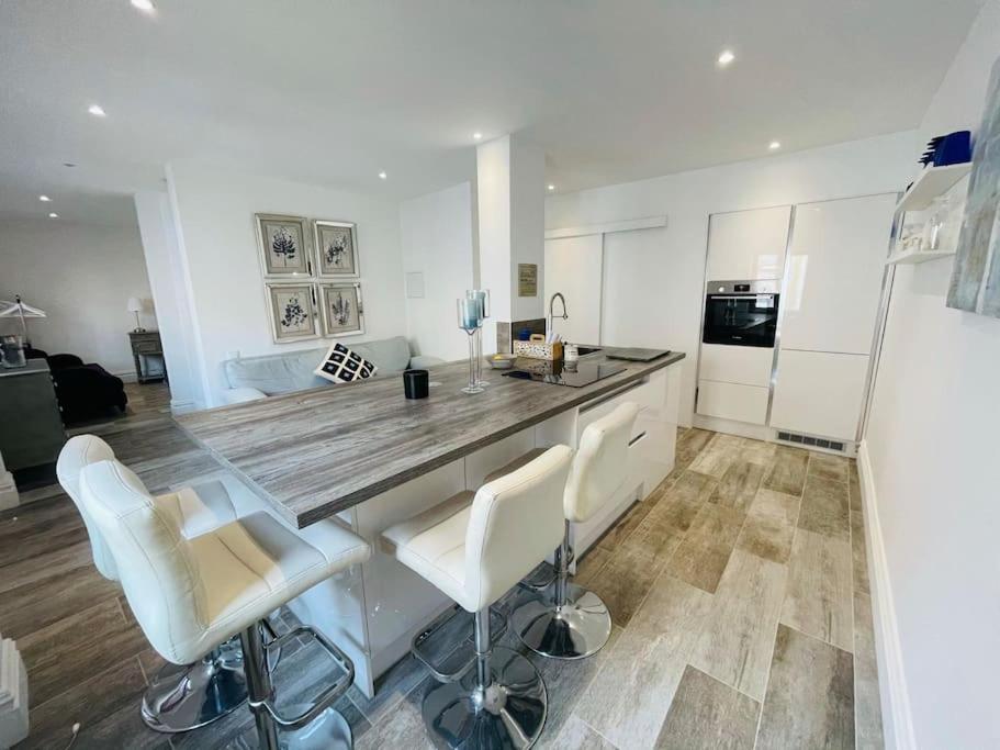 Summer Breeze Apartment photo 3