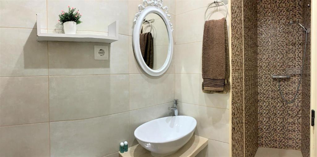 Suites Inn Lagos photo 3