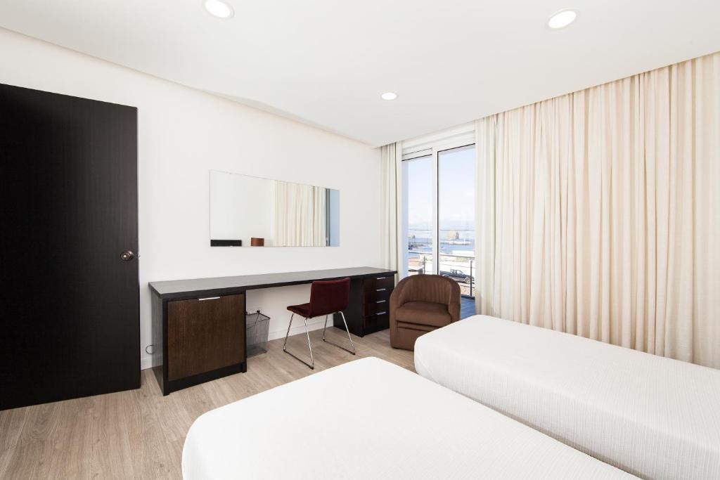 XA Apartments RRAL-579 photo 2