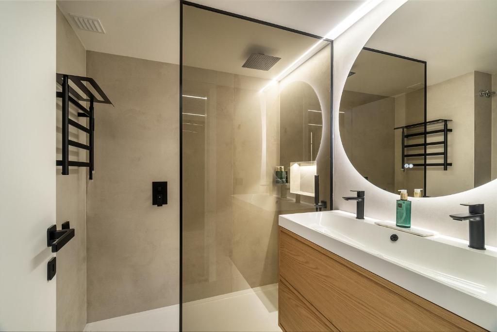 WHome Lisbon Dream Stay Unmatched Elegance and Comfort photo 3