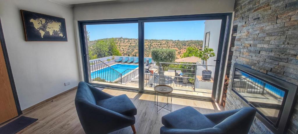 The View House photo 3