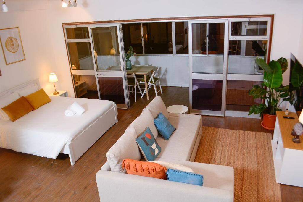 Travel & Live Marques Apartments photo 2