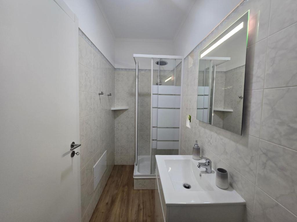 Modern Beach Apartment - Avenida Mar 2 - 150 mts da praia photo 3