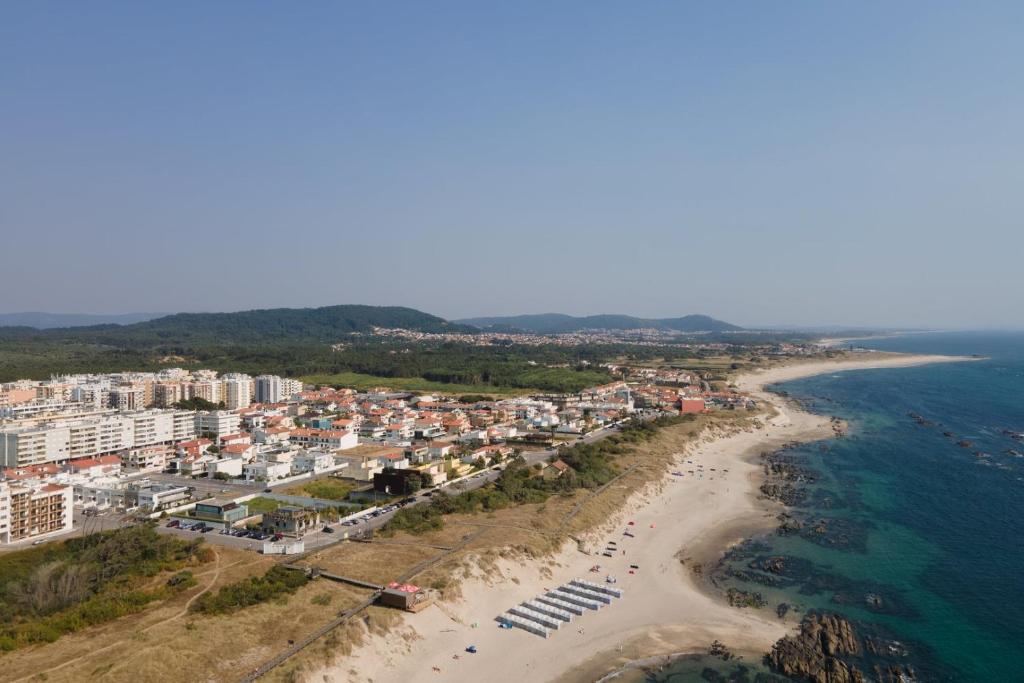 White Charm by the Sea photo 3