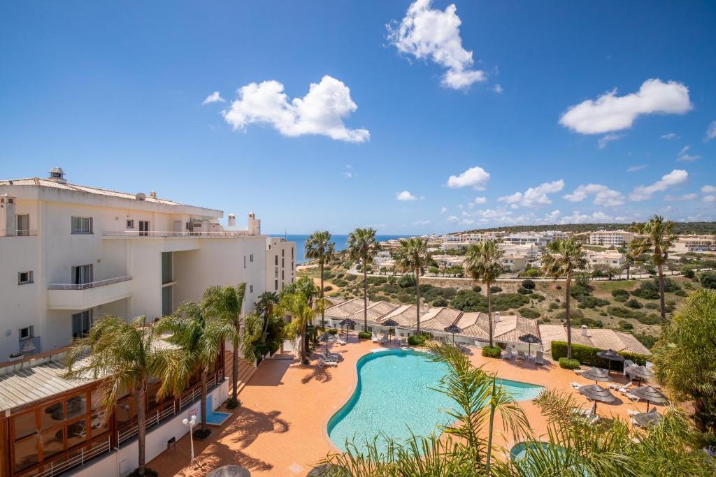 Lagos Ocean & Beach 3 With Pool by Homing — photo 1