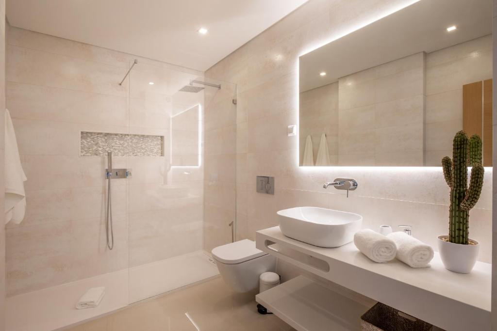 Lagos Ocean & Beach 3 With Pool by Homing photo 3