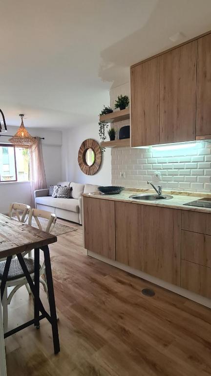 Enjoy Porto's Vibes — photo 1