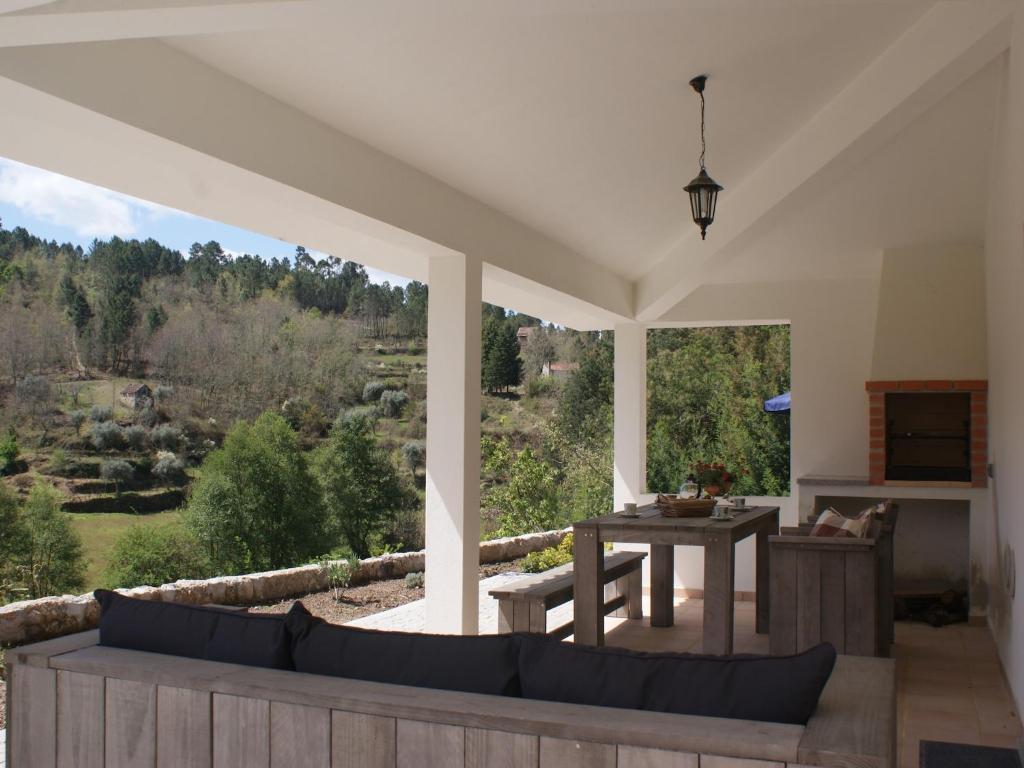 Spacious holiday home on estate near Covas — photo 1