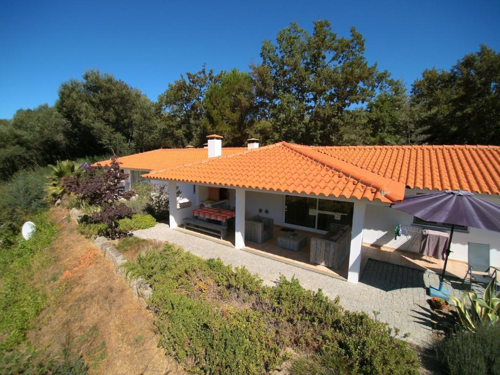 Spacious holiday home on estate near Covas photo 2