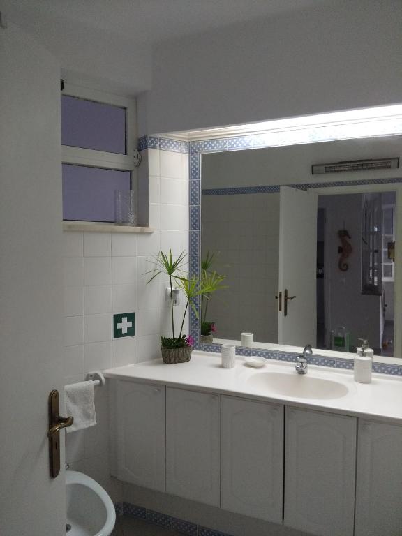 Three Palms Apartment photo 3