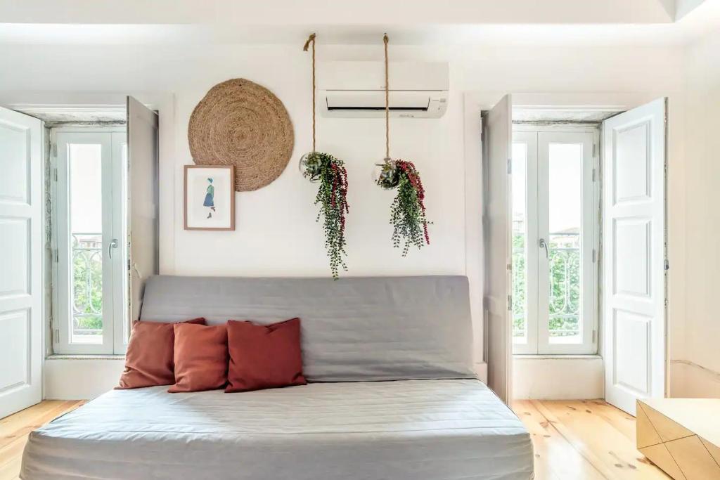 Studio Duplex w/ AC In Praça República by LovelyStay photo 2