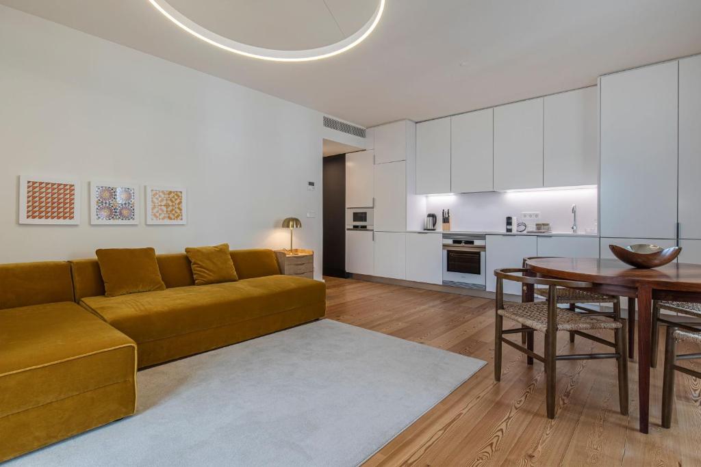 Stunning Apartment in Heart of Lisbon by LovelyStay — photo 1