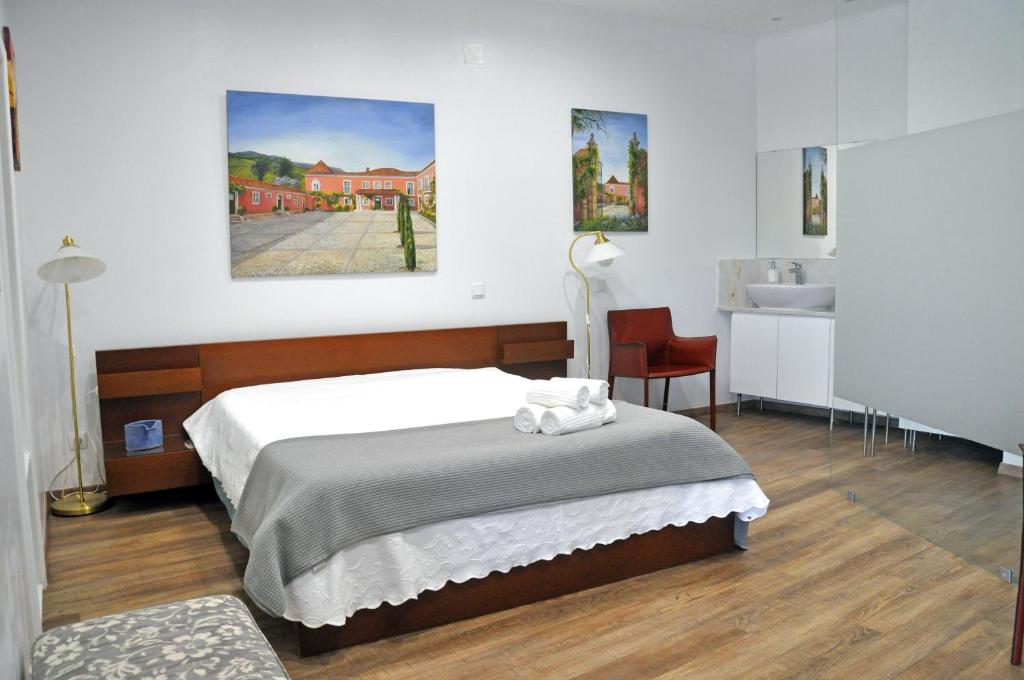 Sleep In Bucelas photo 2