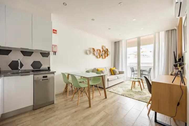 Timeless Beach III - Apartment — photo 1