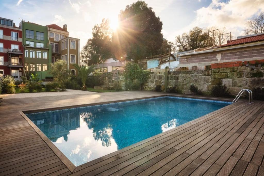 Swimming Pool Luxury House — photo 1