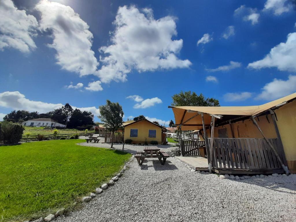 Silver Coast Glamping luxury lodge photo 3