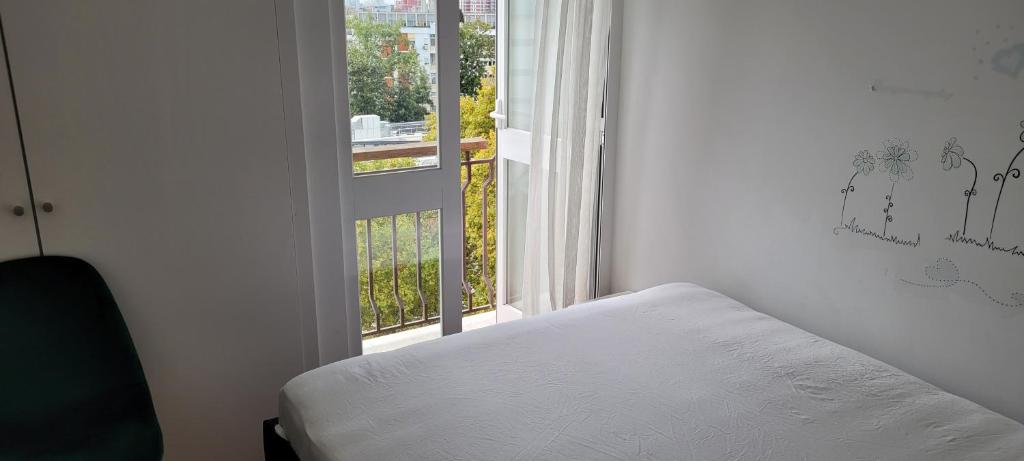 Comfy Room near Metro & Airport — photo 1
