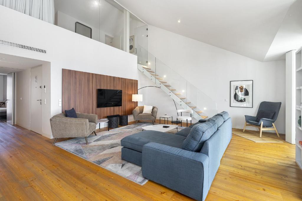 WHome Lisbon Skyline Penthouse Luxury Living View — photo 1