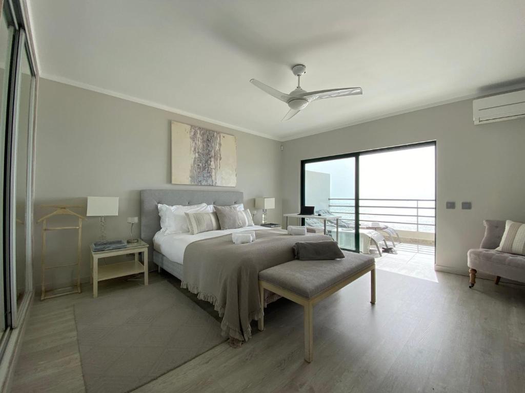 Seaview & Sunsets Apartment photo 2