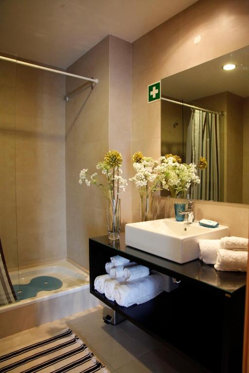 ROCHA Tower 4D photo 3
