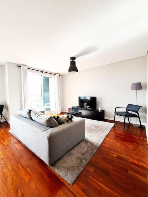 Santa Luzia's Pearl IV - Two bed Apartment — photo 1