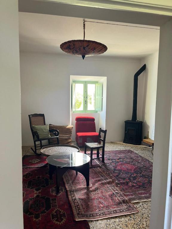 Rural old house with Vintage Furniture photo 2