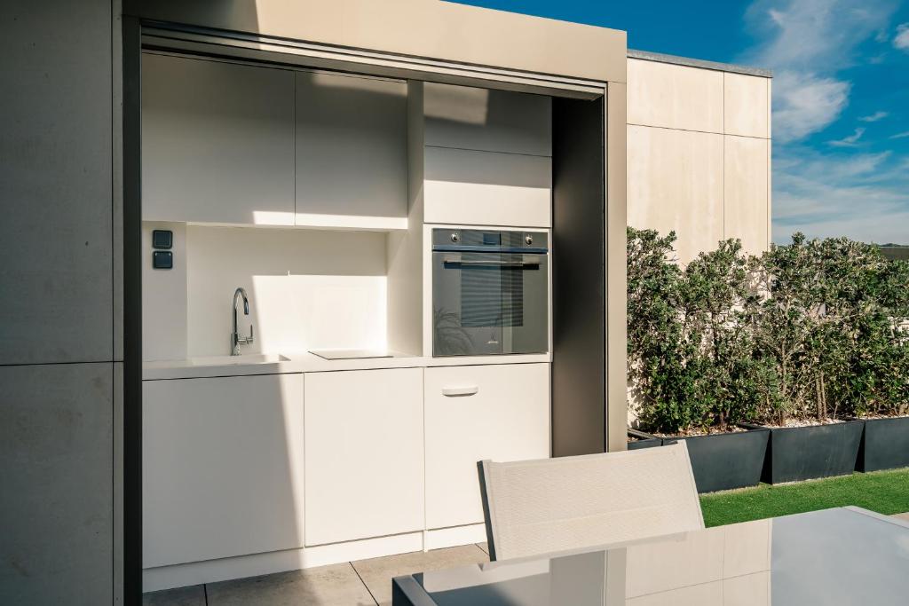 River Town View - Luxury Apartment with Jacuzzi on Terrace photo 3