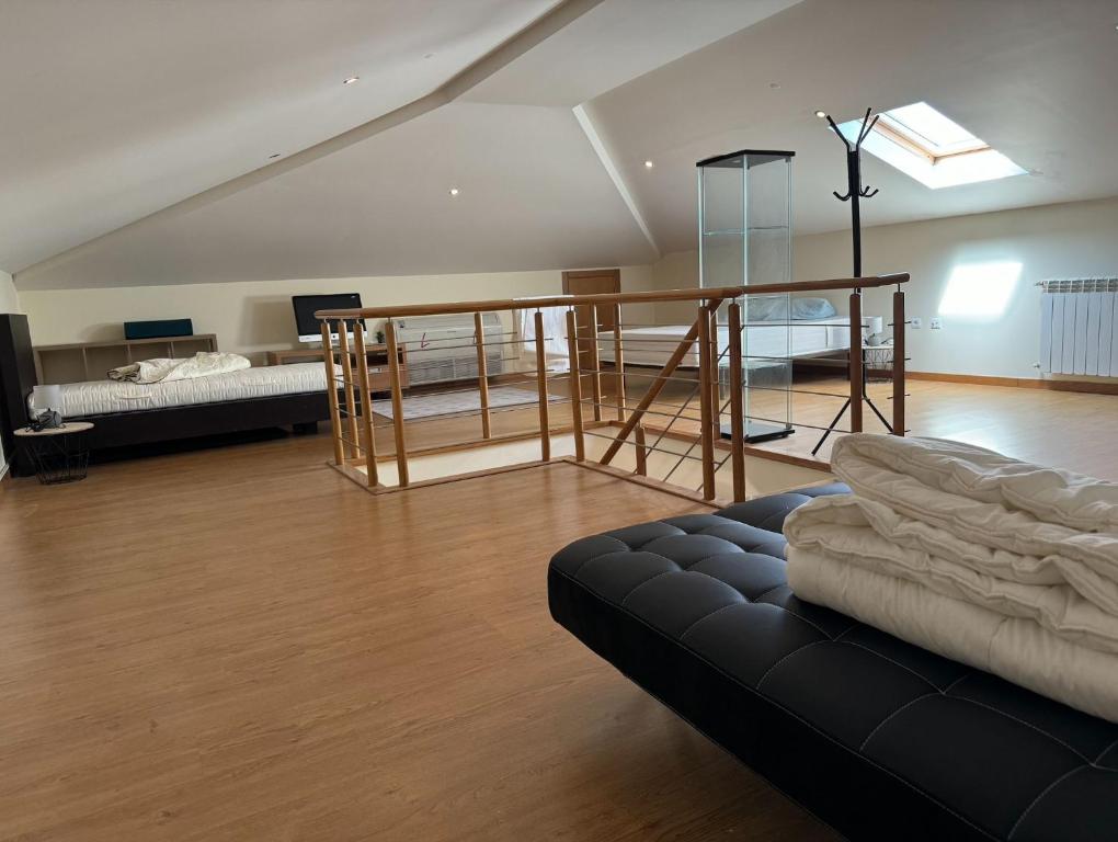 Spacious quiet charming villa with private pool and close to Lisbon photo 2